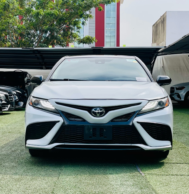 Toyota Camry XSE V6