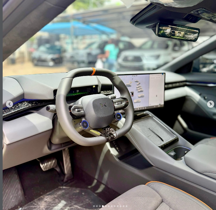 XPeng P7