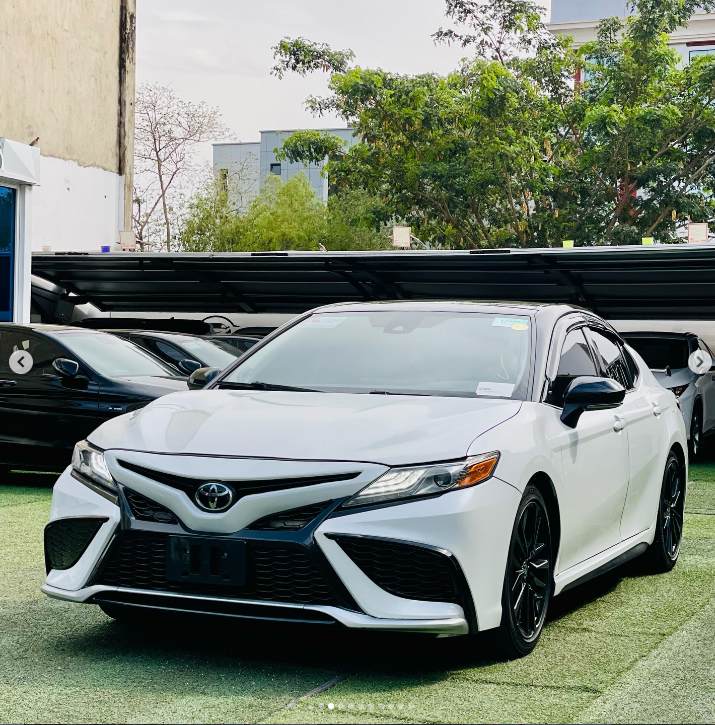 Toyota Camry XSE V6