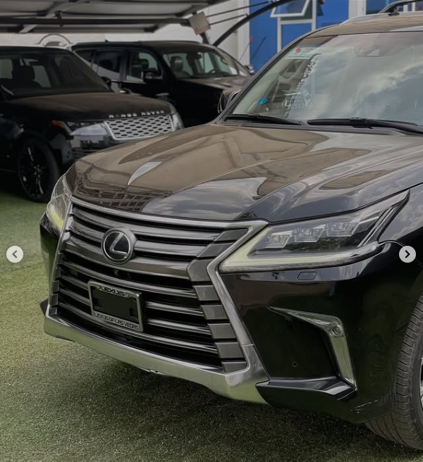 2017 Lexus LX570