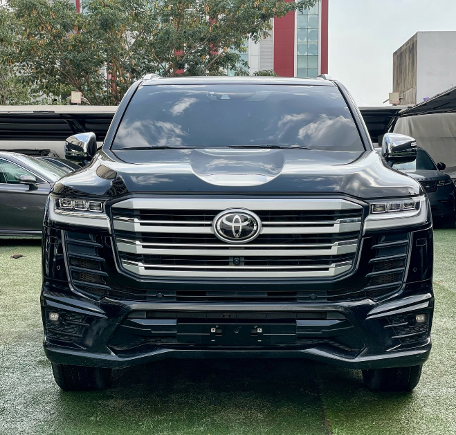 2025 Toyota Land Cruiser VX.S