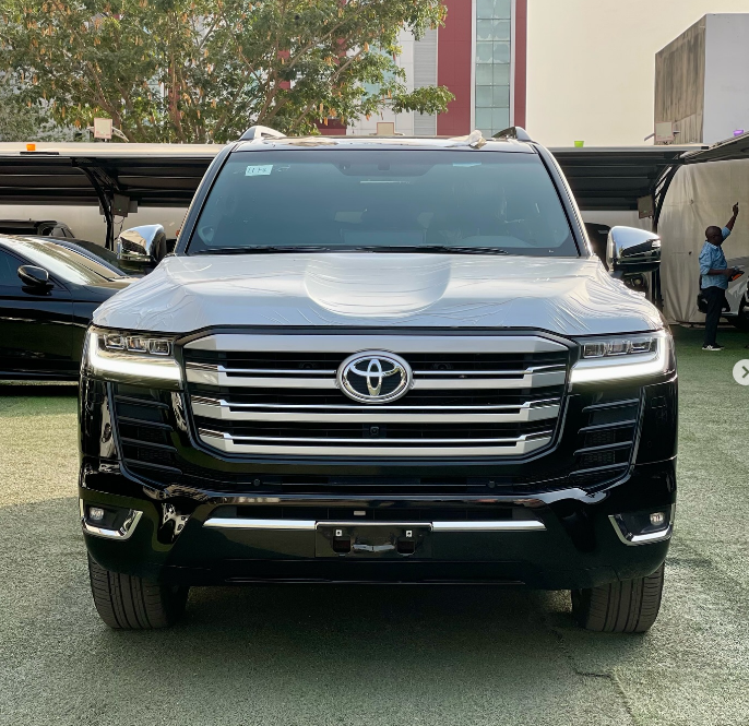 2026 Land Cruiser VX.R