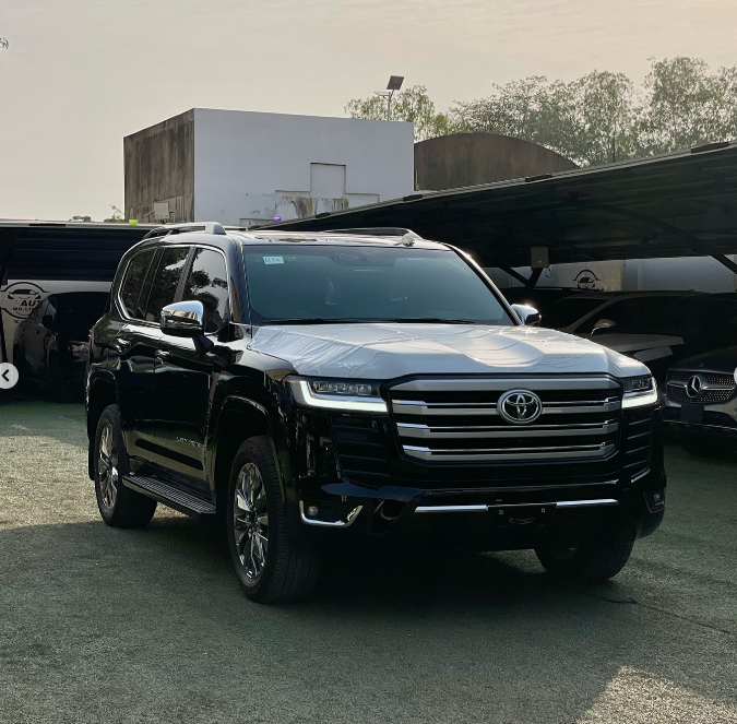 2026 Land Cruiser VX.R