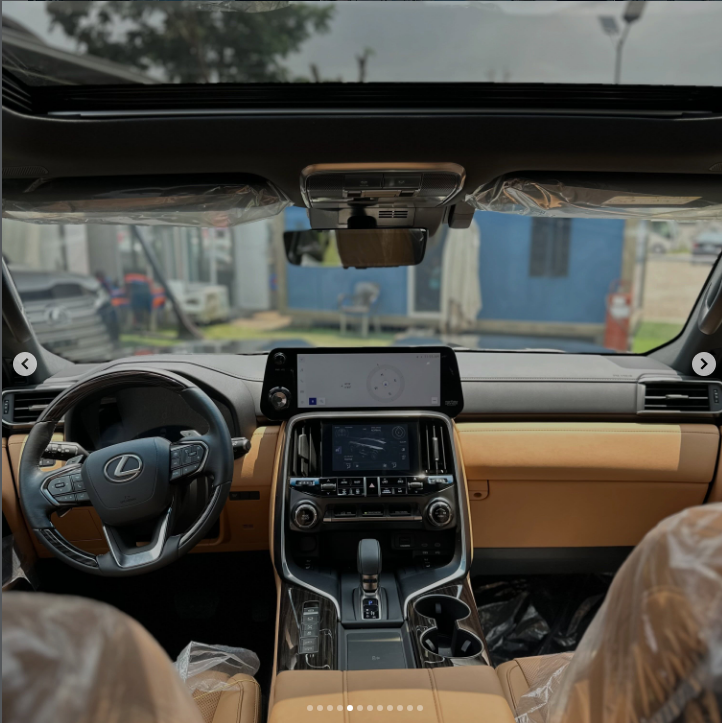 2026 Lexus LX700h