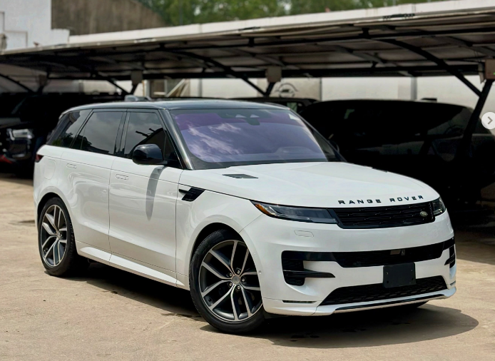 2024 Range Rover Sport P400